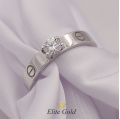 Кольцо в стиле Cartier Love, модель с одним камнем в центре