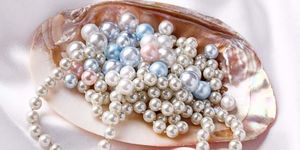pearls in jewelry