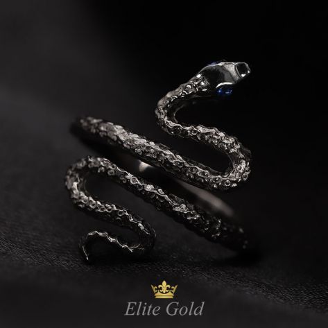 колечко в виде змеи в красном золоте с малиновыми камнями