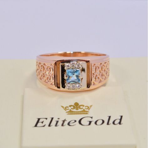 мужская печатка в комбинированном золоте с топазом и бриллиантами