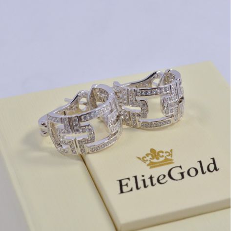 серьги в стиле bvlgari parentesi с камнями в белом золоте