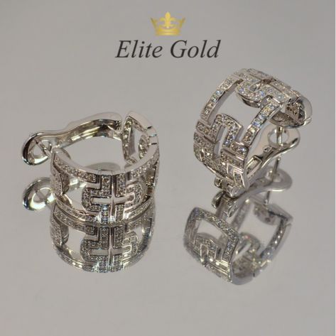 серьги в стиле bvlgari parentesi с камнями в белом золоте