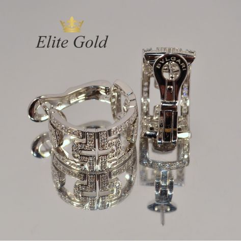 серьги в стиле bvlgari parentesi с камнями в белом золоте