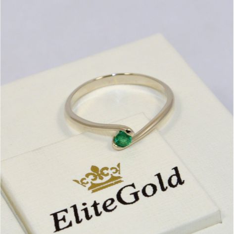 кольцо помолвочное с одним камнем изумрудом в белом золоте