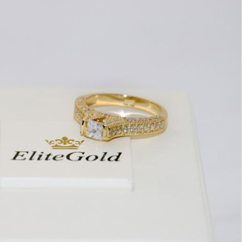 кольцо женское с узорами в лимонном золоте