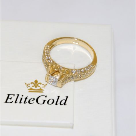 кольцо женское с узорами в лимонном золоте вид сверху