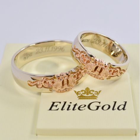 обручальные кольца корона с узорами в красном и белом золоте