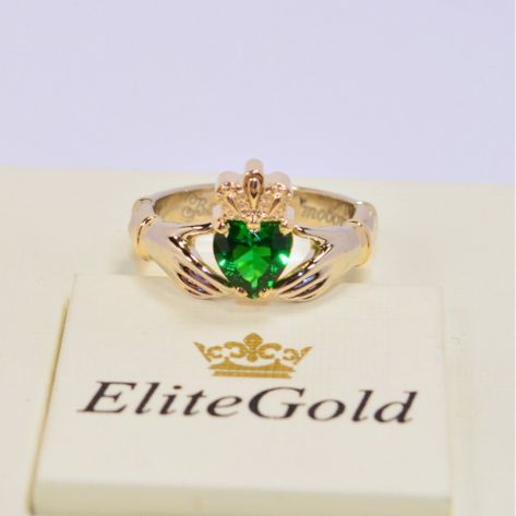 ирландское кольцо с зеленым фианитом
