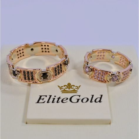 обручальные кольца в красном и белом золоте с черными и белыми фианитами