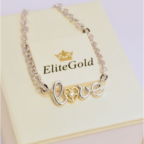 подвес в виде love в белом и лимонном золоте с камнем