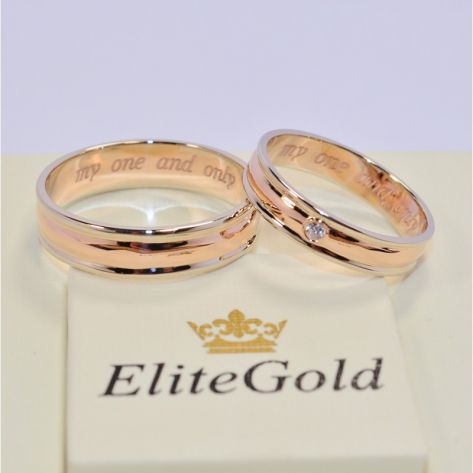 оба кольца в красном и белом золоте