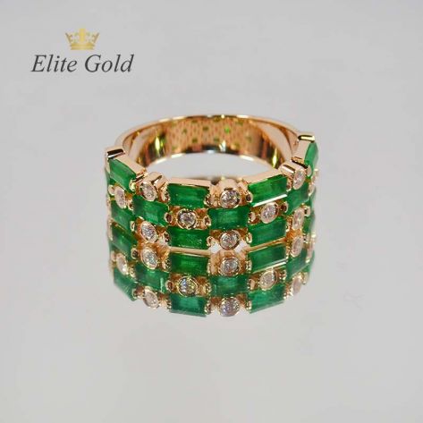 кольцо Emera с зелеными и белыми камнями