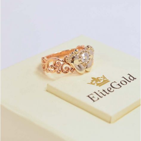 кольцо в виде пяточек в красном и белом золоте