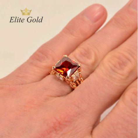 перстень Fatum на руке