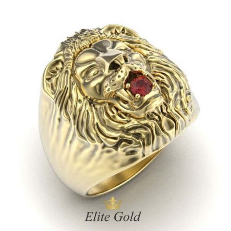 золотое кольцо Лев с красным камнем