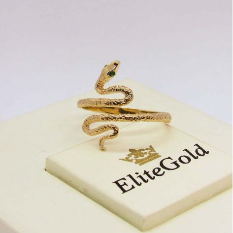Тонкое дизайнерское кольцо в виде змеи