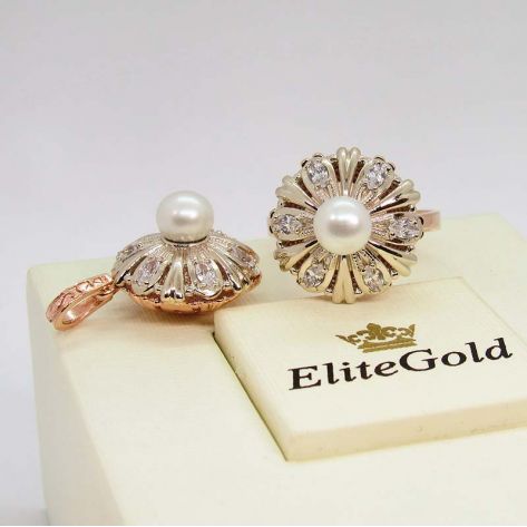 кулон Flower Power в виде цветка с жемчугом