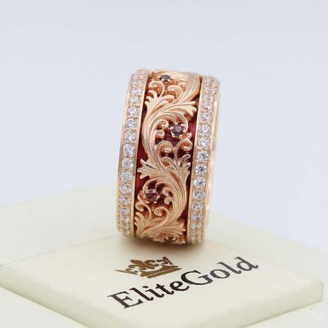 кольцо Astrea с красной эмалью - вид сбоку