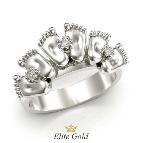 кольцо в белом золоте с 3 парами пяточек