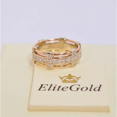 кольцо с белыми камнями в трех цветах золота