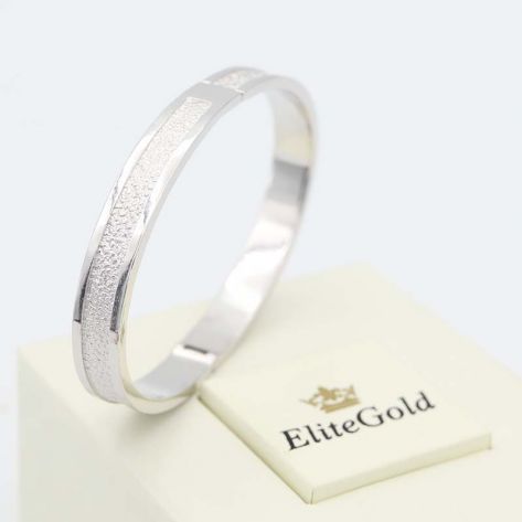 в белом золоте без камней