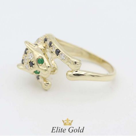 кольцо Пантерас изумрудами и фианитами в лимонном золоте 585