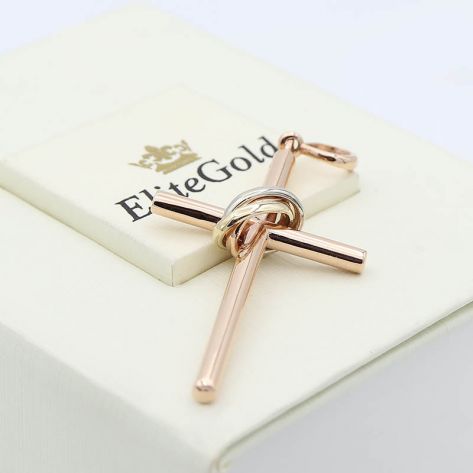 в красном золоте с колечками три цвета