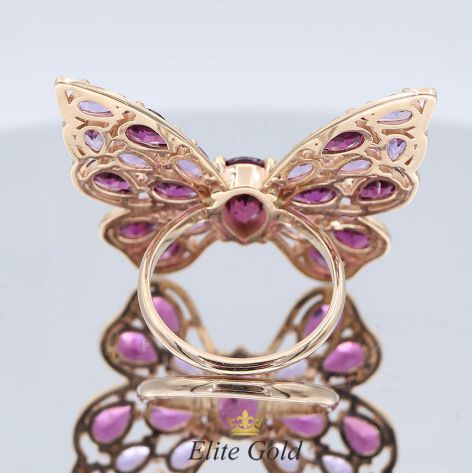 кольцо-бабочка с разноцветными камнями