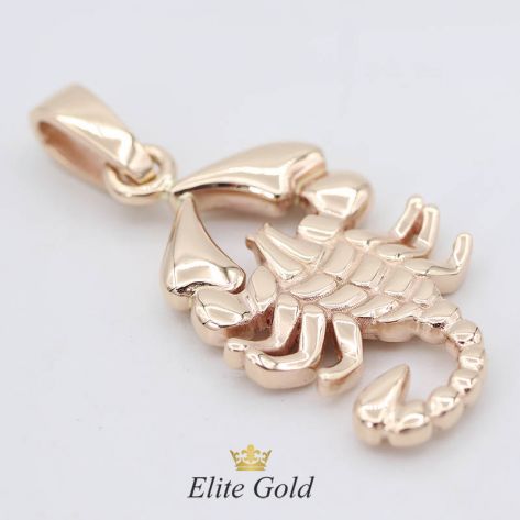 Авторская подвеска Desert King в виде скорпиона с реалистичным рельефом