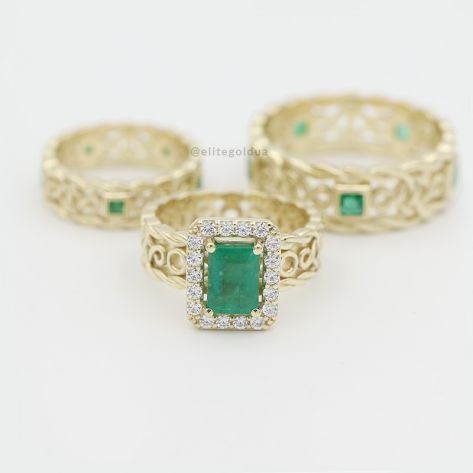 в лимонном золоте с изумрудами