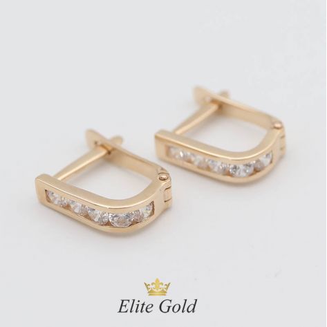 Нежные детские сережки Emilia с английской застежкой