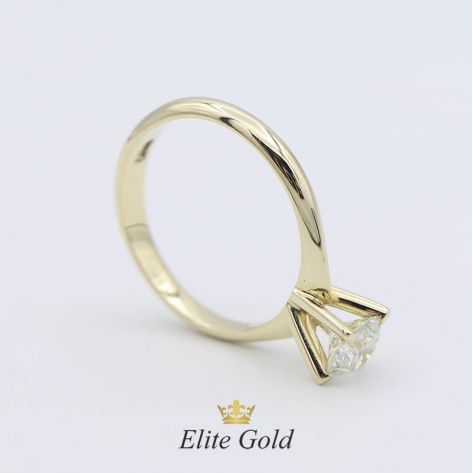 кольцо Jewel с крупным камнем в лимонном золоте