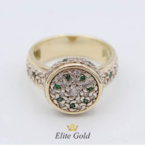 Авторское женское кольцо Fidella с узорами и камнями по кругу