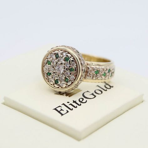 Авторское женское кольцо Fidella с узорами и камнями по кругу