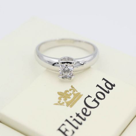 Авторское кольцо для помолвки Sparkling Beauty с одним камнем