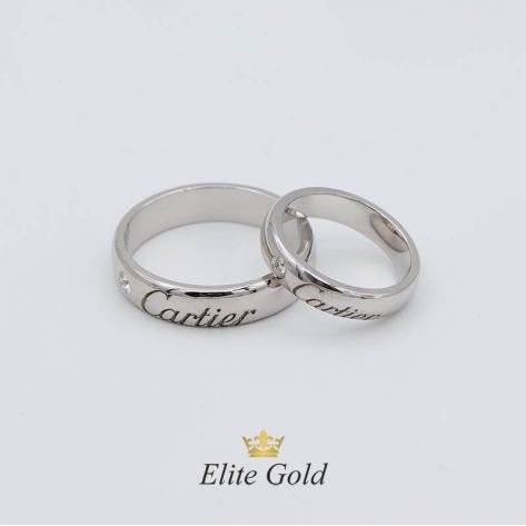 Классические обручальные кольца с надписью Картье на лицевой стороне