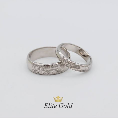 Авторские обручальные кольца Imprint с текстурой отпечатков пальцев