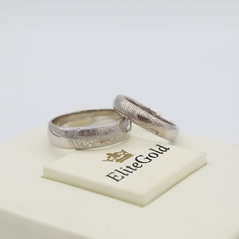 Авторские обручальные кольца Imprint с текстурой отпечатков пальцев