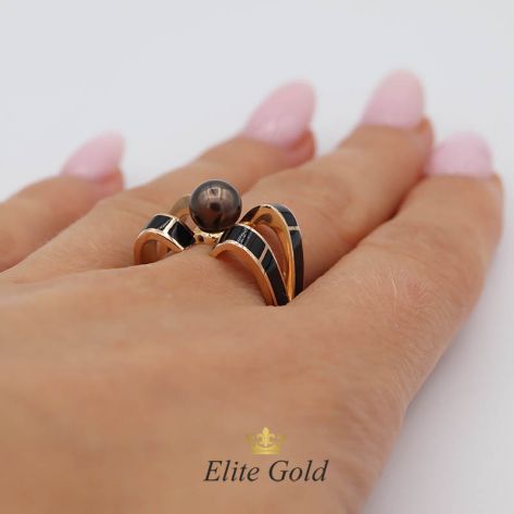 Авторское женское кольцо Perla Nera с жемчужиной в центре