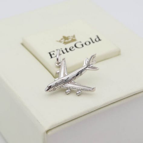 Авторская подвеска Traveler в виде самолета