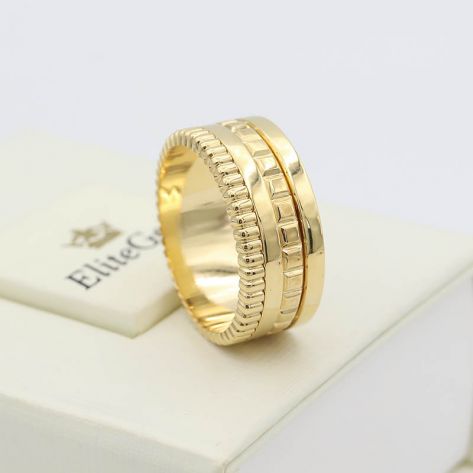 Обручальное рельефное кольцо Quatre XL без камней