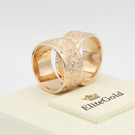 в красном золоте без камней