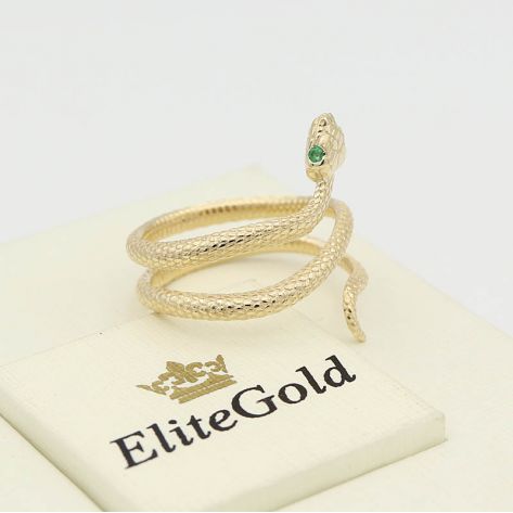 кольцо Serpenti в виде змеи