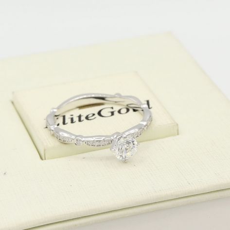 в белом золоте с бриллиантами