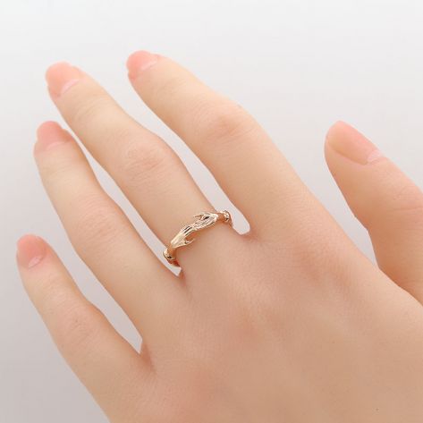 кольцо в виде ладоней в красном золоте