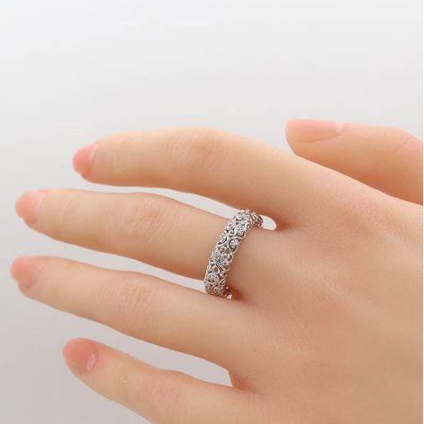 кольцо женское ажурное в белом золоте с фианитами