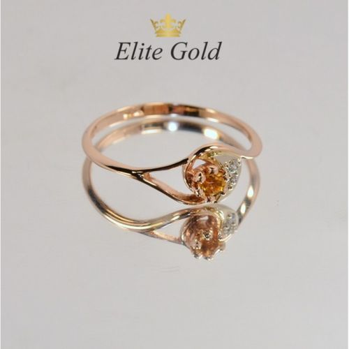 женское кольцо с камнями с цитрином в красном золоте