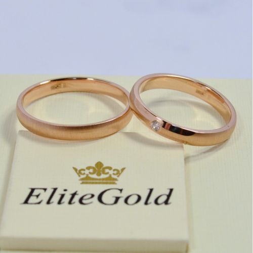 классические обручальные кольца в красном золоте женское с камнем