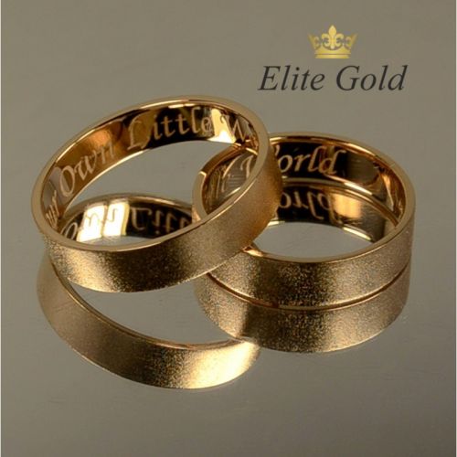 матовые классические обручальные кольца в красном золоте