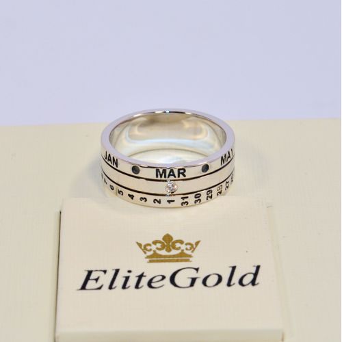 кольцо календарь в белом золоте и с бриллиантом